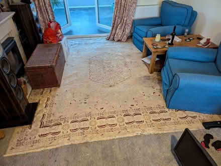 Photo of free Large Rug (tilshead) #1