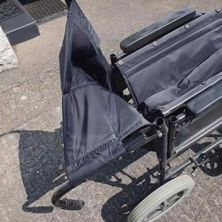 Photo of free wheelchair (mansfield, NG18) #2