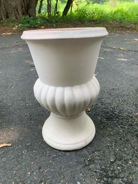 Photo of free Floral Urn (Cottageville, South Brunswick) #1