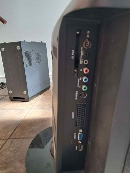 Photo of free Very old lcd tv with dvd player (Chew Stoke BS40) #3