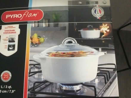 Photo of Glass/ Pyrex lid for casserole, any size l can try (Meppershall SG17) #1