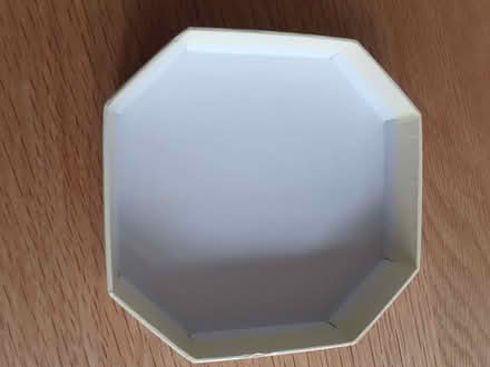 Photo of free Green and cream octagonal cardboard box (Wandsworth Common SW12) #3