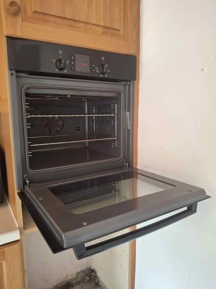 Photo of free Bosch oven (Dun laoghaire) #2