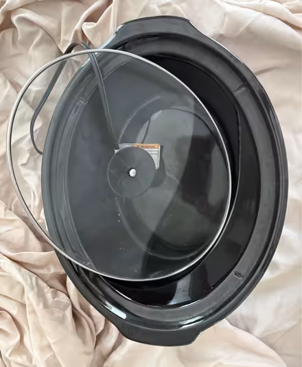 Photo of free Crock Pot-Large-Works (Woodstock) #2