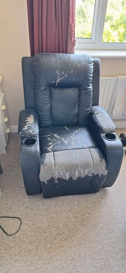 Photo of free Gaming chair (Polegate) #1
