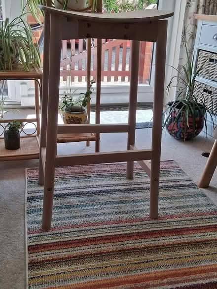 Photo of free Large stool (Godalming GU7 3HG) #4