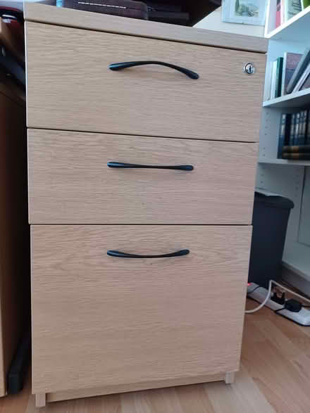 Photo of free desk pedestal 42cm wide, w 2 drawers & hanging file section (Summertown OX2) #1