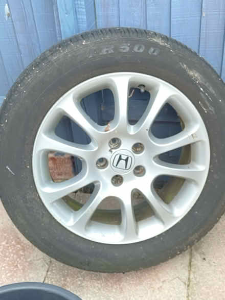 Photo of free Honda crv alloy wheel (Herts) #1