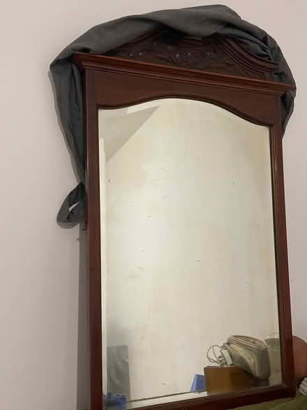 Photo of free Mirror (W6) #3