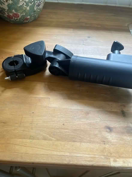 Photo of free golf trolley umbrella (Kelston) #1