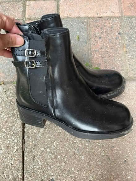 Photo of free Fall boots. Size 38 women (Orléans) #1