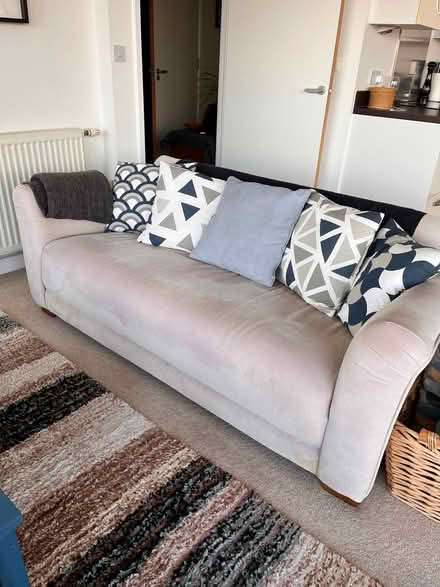Photo of free 2-seater sofa (Chiswick) #1