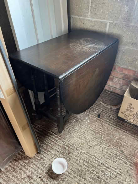 Photo of free Oak drop leaf table (Layer-de-la-Haye CO2) #3