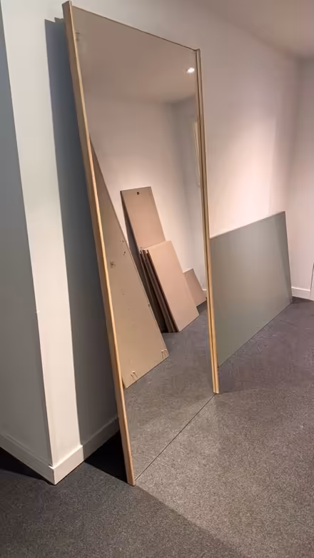 Photo of free mirror (Edgware Road station) #1