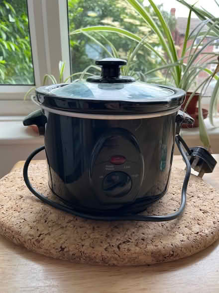 Photo of free Small slow cooker (WF4) #3