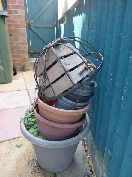 Photo of free Flower pots (Bexhill-on-Sea) #1