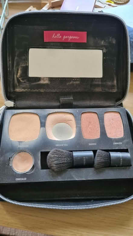 Photo of free Bare minerals eye shadow (Morningside) #1
