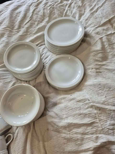 Photo of free 🍽️ White Crockery – Dinnerware Set (Catering-Grade) (Holmer Green HP15) #2