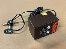 Photo of Multi voltage adapter (Erith DA17) #3