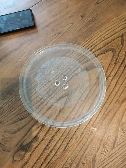 Photo of free Microwave plate (London road, bath) #1