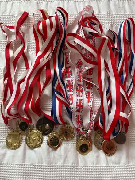 Photo of free Football medals (Whitegrove RG42) #2