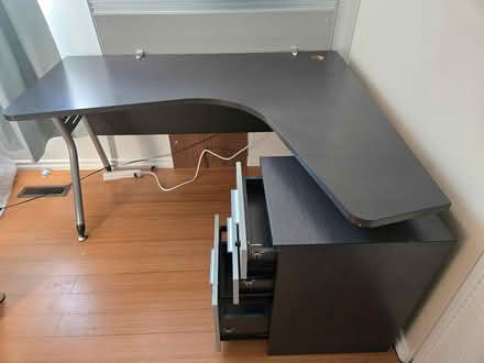 Photo of free Office Desk (L5N 2N1) #2