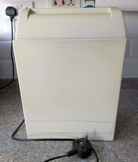 Photo of free Paper Shredder (Beulah Hill SE19) #1