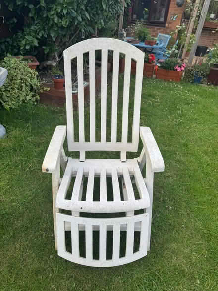 Photo of free sun lounger and chairs (Hempstead) #1