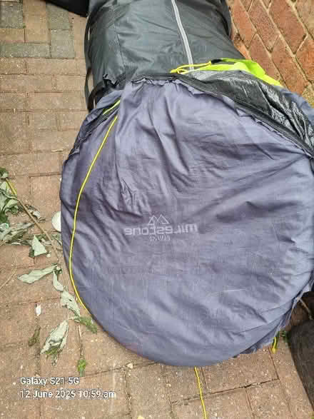 Photo of free Pop up tent (Chislehurst BR5) #1