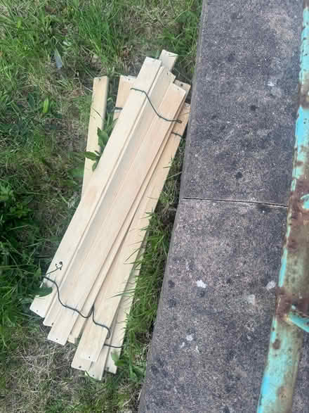 Photo of free Bed pallet (EH16) #1