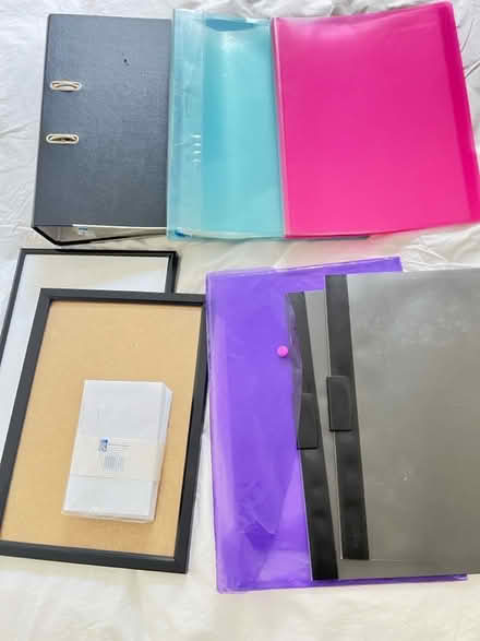 Photo of free Files & Pic Frames (SW11) #1