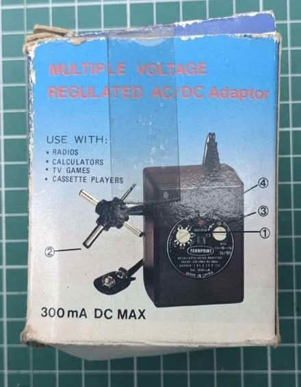 Photo of Multi voltage adapter (Erith DA17) #1