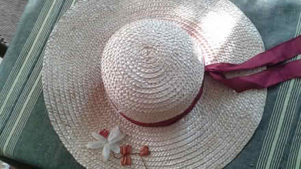 Photo of free woman's summer straw hat (near Britannia Plaza) #2