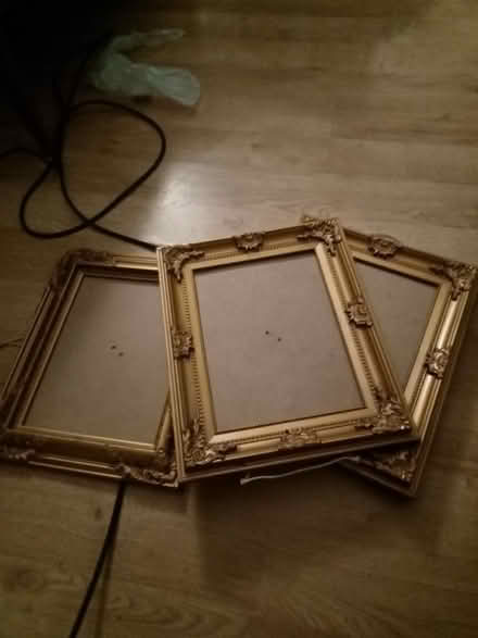 Photo of free 4 photo framea (Hanworth TW13) #1