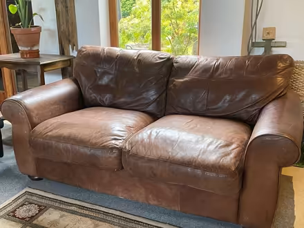 Photo of free Leather sofa (Fareham PO14) #3