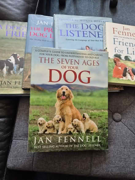 Photo of free Jan Fennell dog training books (Westcliff SS0) #1