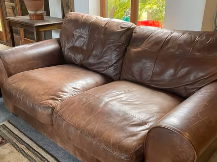 Photo of free Leather sofa (Fareham PO14) #1