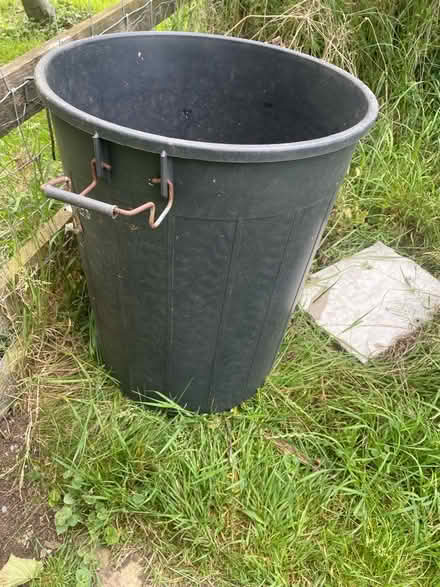 Photo of free dustbin, no lid (Kelston) #1