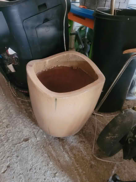 Photo of free Plant pot (Bearsted) #1