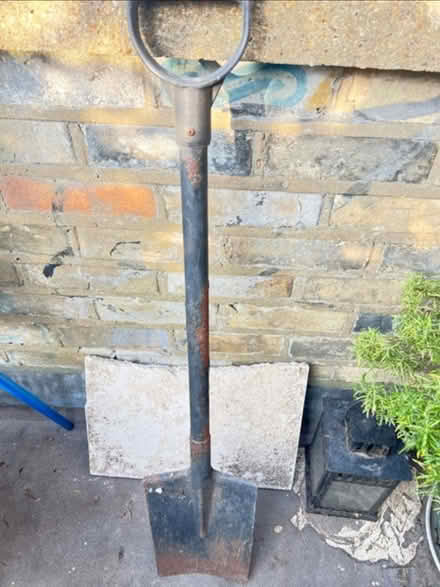 Photo of free Garden spade (SW11) #1