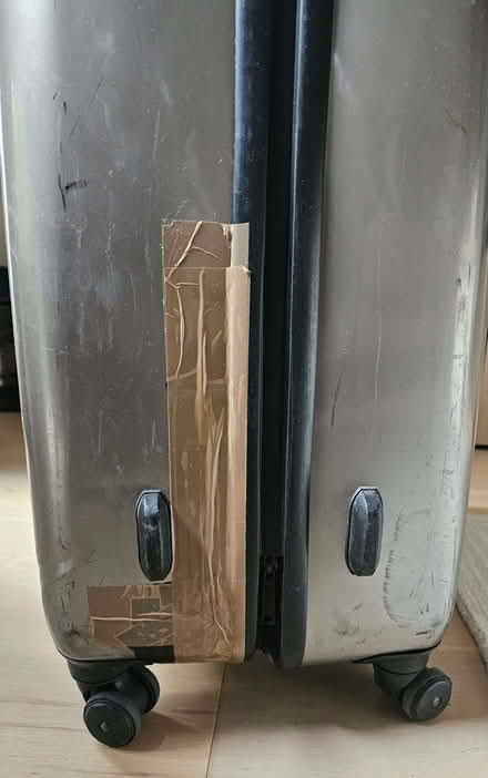 Photo of free Esprit suitcase with TSA lock (crack in outer shell) (Barbican EC2Y) #2