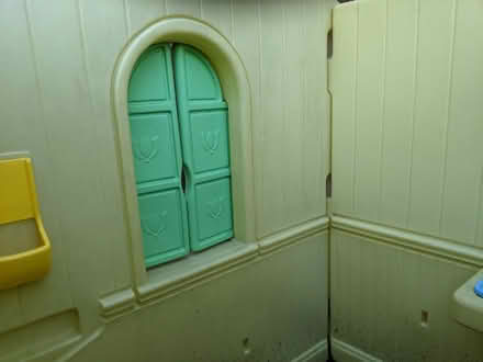 Photo of free Little Tikes Country Cottage (Banstead) #3