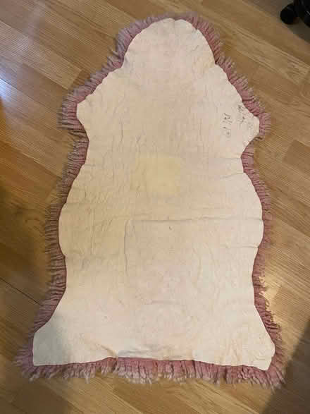 Photo of free Pink Sheepskin Rug (SW16) #2