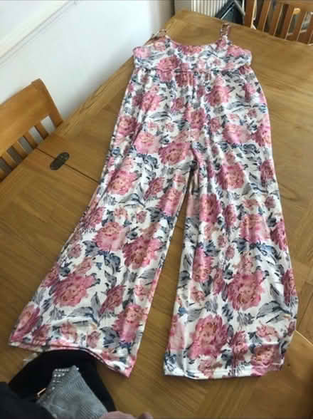 Photo of free Women’s size 14/16 clothing (Cheshunt En8) #1