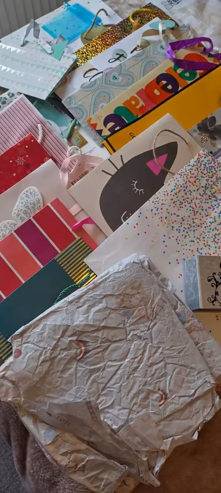 Photo of free Bundle of gift bags & boxes (NG10) #3