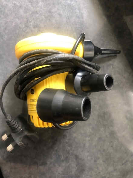 Photo of free Electric pump (Cavendish DE23) #2