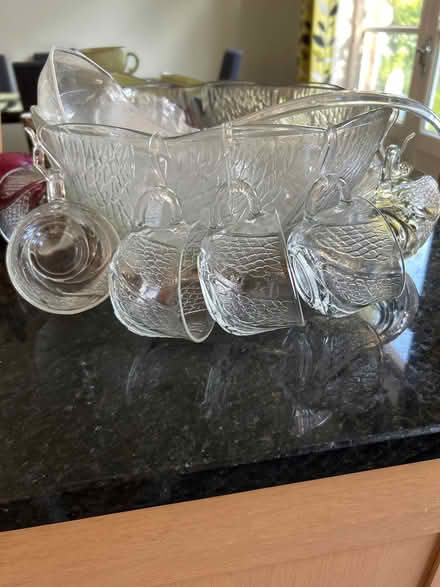 Photo of free Punch bowl with 12 cups and a ladle (De Parys MK40) #1