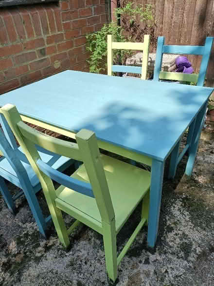 Photo of free Table and chairs for indoor or outdoor use (Brampton CA8) #1