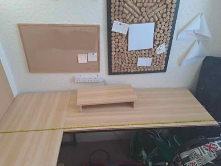 Photo of free Corner desk (Barnsley S70) #1