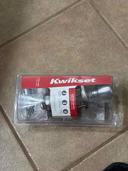 Photo of free Kwikset entry lock (Glenn Dale, Md) #1